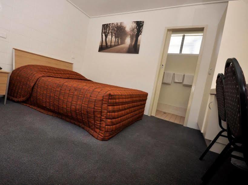 Gladstone Cbd Motel 외부 사진